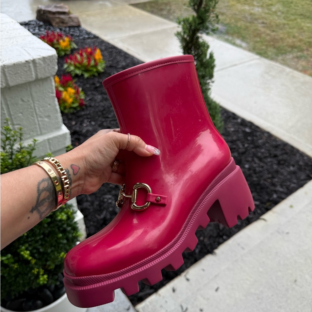 Gucci Women's Pink Ankle Boots - Picture 8 of 10